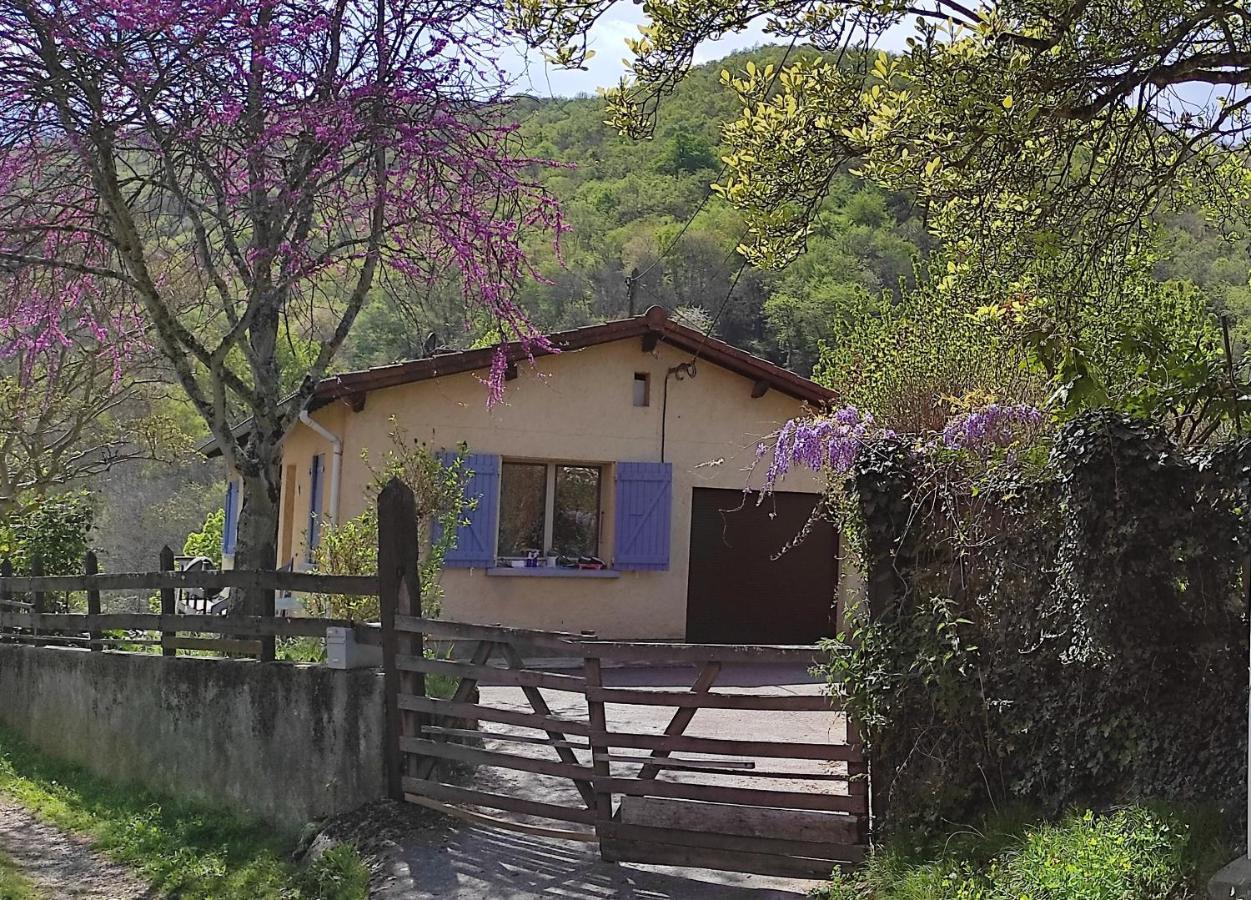 Maison Au Pied De La Montagne Aspet Exterior foto